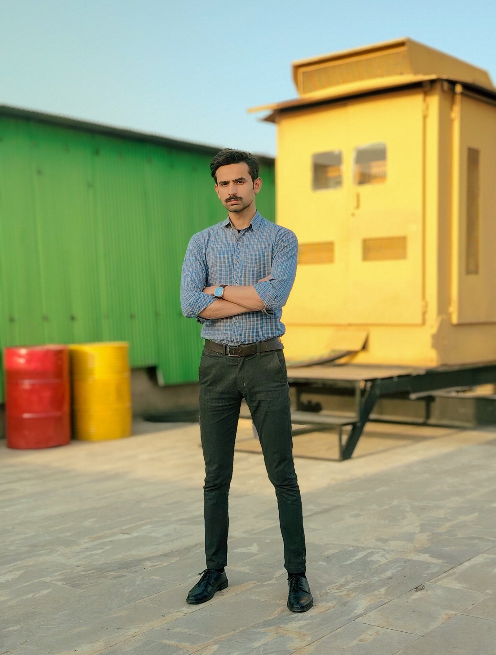 Frame by mani Profile pic